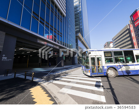 The office? station how bus post the to get can we from Bus Stations