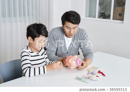 Young father's good teacher for son - playing guitar, reading storybook, etc. 290 Young father's good teacher for son - playing guitar, reading storybook, etc. 290 36595513