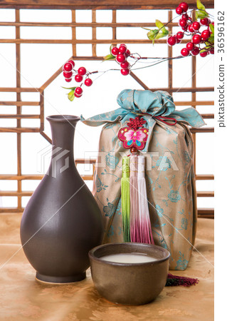 the Korean traditional drinks - rice wine, Makgeolli and others. 037 36596162