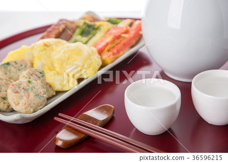 the Korean traditional drinks - rice wine, Makgeolli and others. 056 36596215