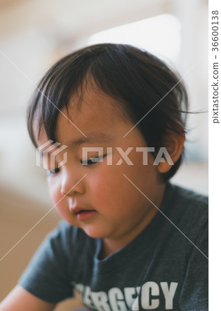 2 years old, 2-years-old, little child 36600138