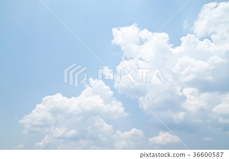 Clound and the blue sky Clound and the blue sky 36600587