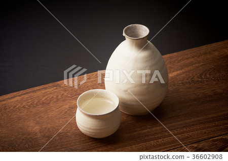 Liquor and sake cup 36602908