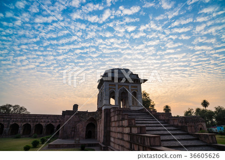Mandu India, afghan ruins of islam Mandu India, afghan ruins of islam 36605626
