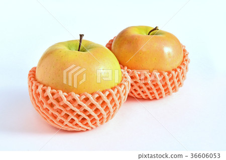 An apple (koko) 36606053