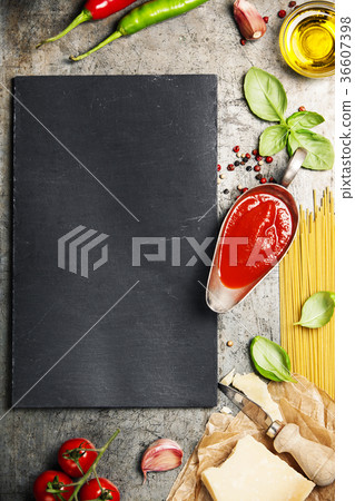 Tomato sauce with spaghetti and ingredient 36607398