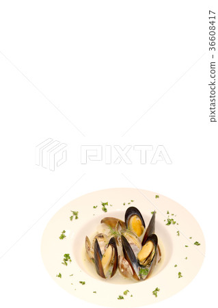 Shellfish clam and mussels with spice white wine steamed 36608417