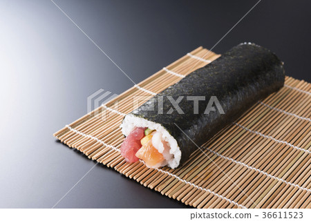 愛媛蜿蜒的三文魚 愛媛蜿蜒的三文魚 36611523