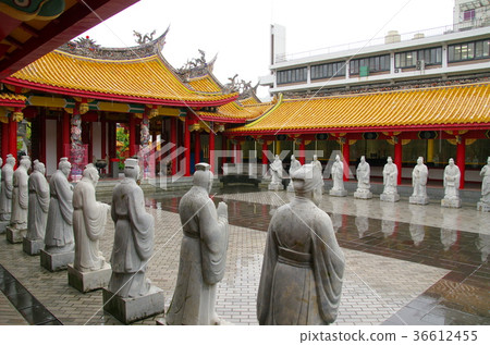 Nagasaki Koshi Mausoleum (Nagasaki City) 36612455