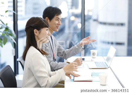 Business person 36614351