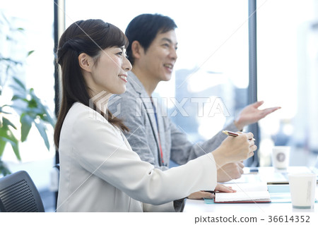 Business person 36614352