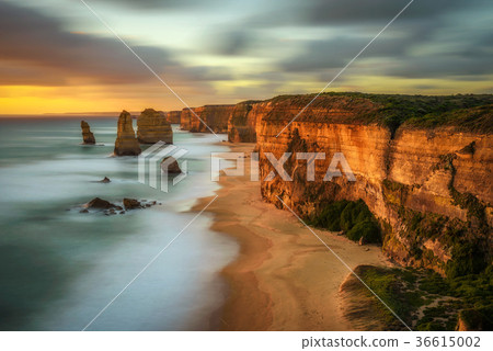 Sunset over The Twelve Apostles in Victoria Sunset over The Twelve Apostles in Victoria 36615002