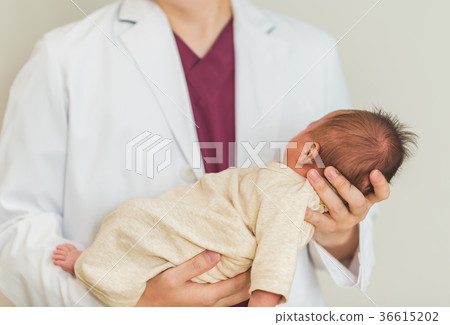 A doctor A doctor 36615202