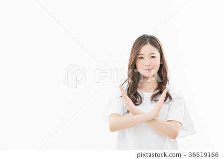 年輕女子NG 36619166