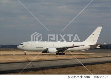 Hyakuri base KC-767 404th squadron Hyakuri base KC-767 404th squadron 36633526
