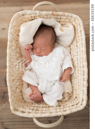 Baby photo 36639199