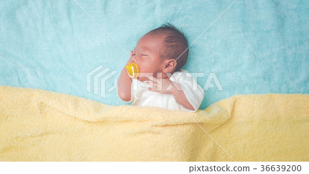 Baby photo 36639200