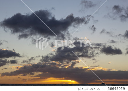 Cruise, Waikiki Beach, Waikiki, Honolulu, Oahu, Hawaii, USA Cruise, Waikiki Beach, Waikiki, Honolulu, Oahu, Hawaii, USA 36642959