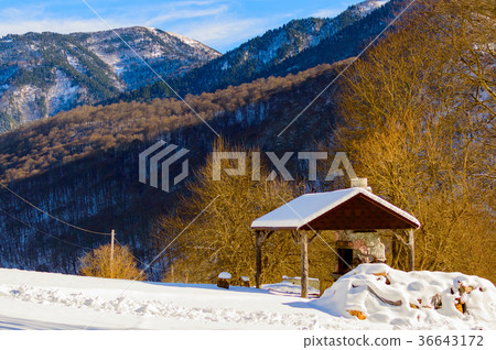 Winter mountain landscape with rocks and snow Winter mountain landscape with rocks and snow 36643172