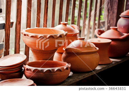 earthenware 36643831