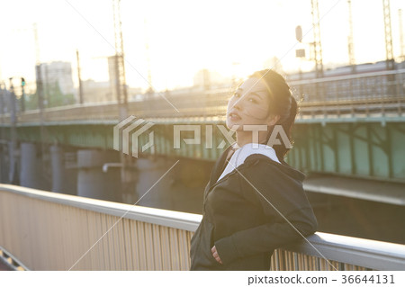 Jogging, winter 36644131