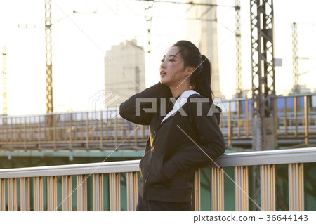 Jogging, winter Jogging, winter 36644143