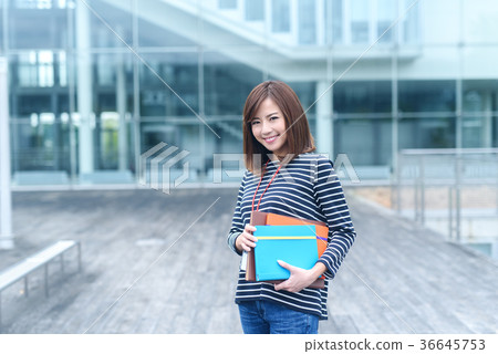 隨便的女商人 隨便的女商人 36645753