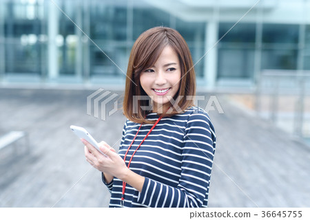隨便的女商人 隨便的女商人 36645755