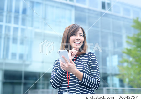 Business woman casual Business woman casual 36645757