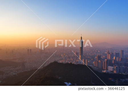 Taipei, Dusk, Fog, Taipei 101 Building, City, Metropolis, Taipei Xinyi District, Taipei 101, Taipei 101 Dusk, 101, Taipei City 36646125