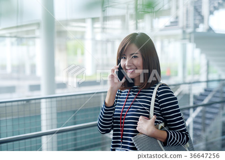 隨便的女商人 隨便的女商人 36647256