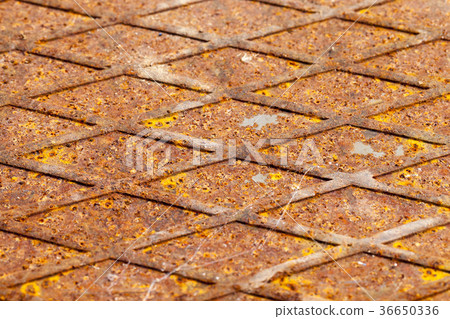 Rusty metal, close-up 36650336