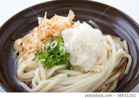 udon noodle with shredded daikon udon noodle with shredded daikon 36651282