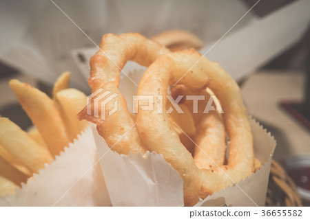 Close up of onion rings Close up of onion rings 36655582