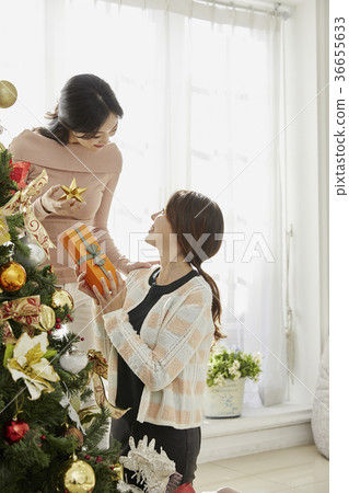 Young woman, 20s, Korean, Christmas 36655633