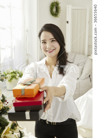 Young woman, 20s, Korean, Christmas 36655640