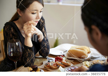 Young woman, 20s, Korean, Christmas 36655778