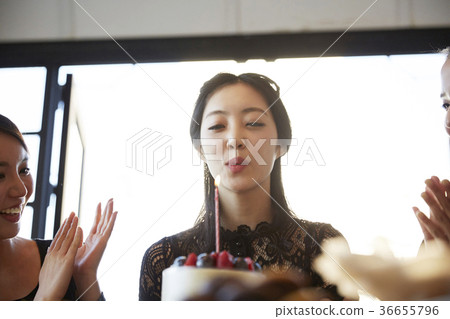 Young woman, 20s, Korean, Christmas Young woman, 20s, Korean, Christmas 36655796