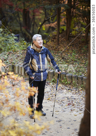 Man, korean, living Man, korean, living 36656083