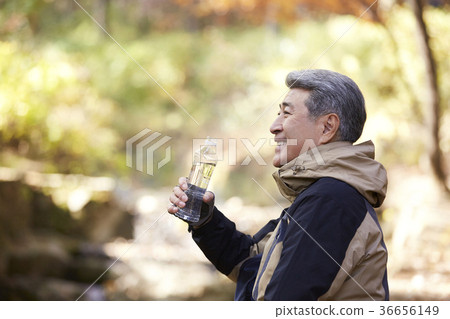 Man, korean, living Man, korean, living 36656149