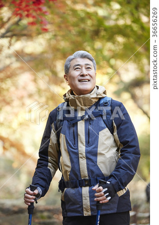 Man, korean, living Man, korean, living 36656269