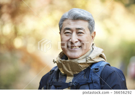 Man, korean, living Man, korean, living 36656292