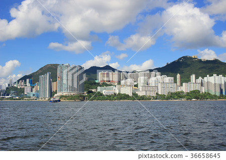 from East Lamma Channel view of HK 36658645