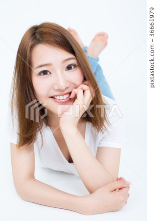 女大學生肖像 女大學生肖像 36661979