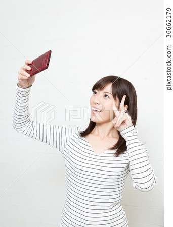 Young woman posing Young woman posing 36662179