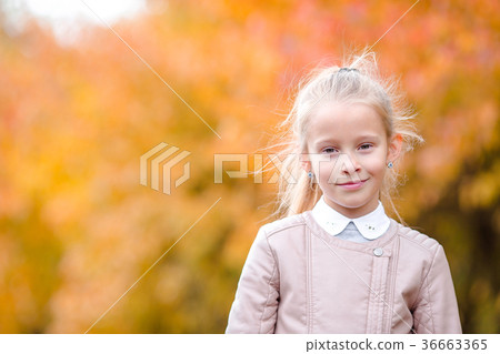 Autumn time. Little kid in fall Autumn time. Little kid in fall 36663365