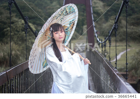 古裝美女紙傘 36665441
