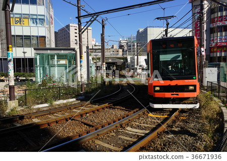 11月Toden Arakawa Line 03大塚站曲線 36671936
