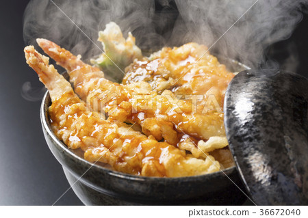 米飯和油炸魚碗 36672040