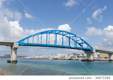 Southern Gate Bridge (Ishigakijima) seen from Minamihamamachi green space park 36673366